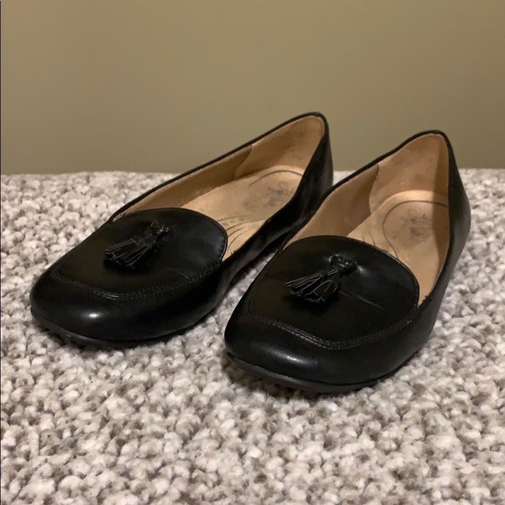 Dress flats